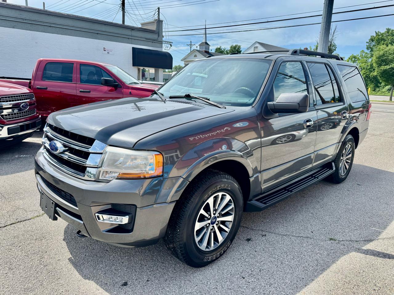 Ford Expedition XLT 4WD 2017