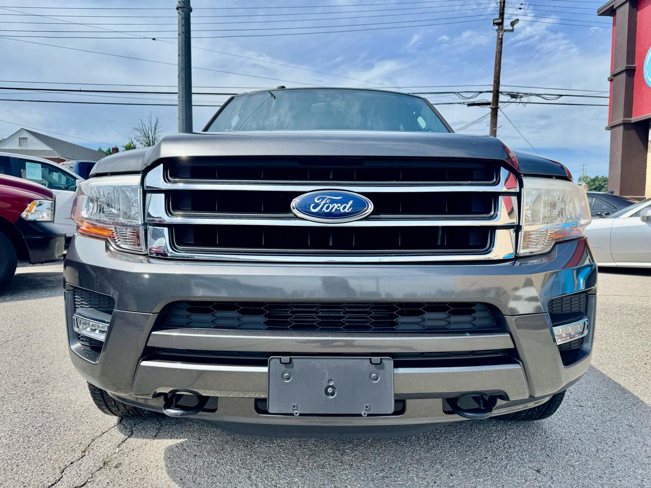 Ford Expedition XLT 4WD 2017