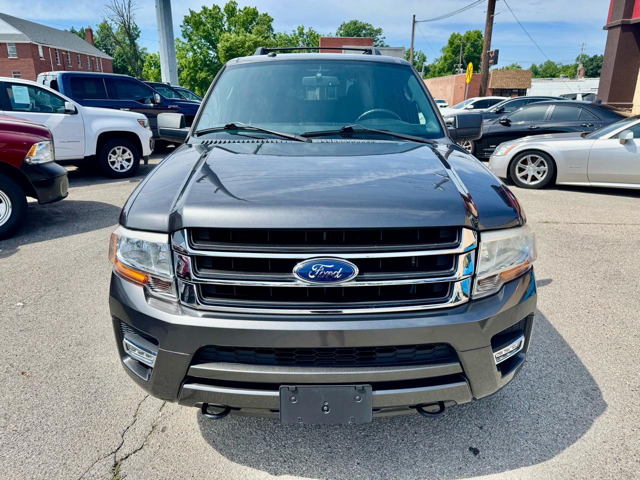 Ford Expedition XLT 4WD 2017