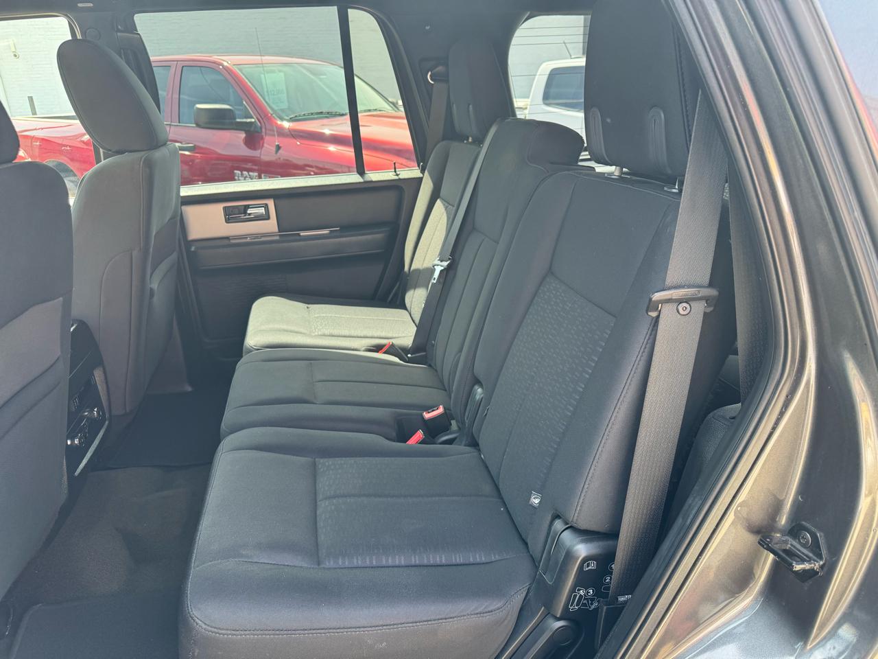 Ford Expedition XLT 4WD 2017