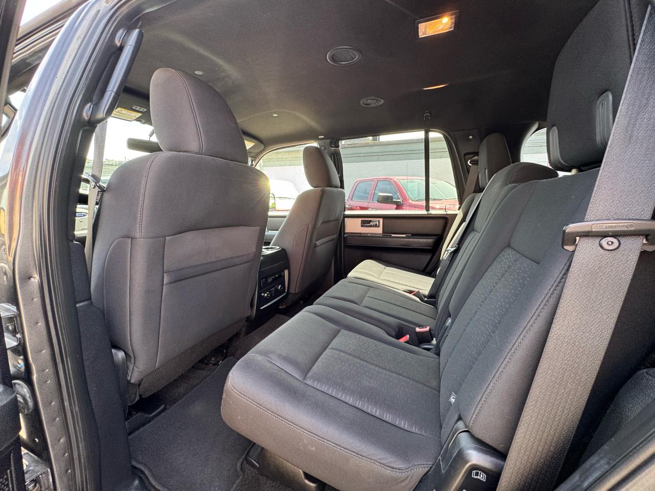 Ford Expedition XLT 4WD 2017