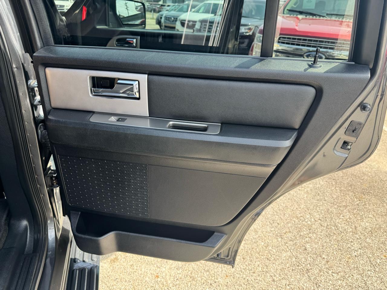 Ford Expedition XLT 4WD 2017