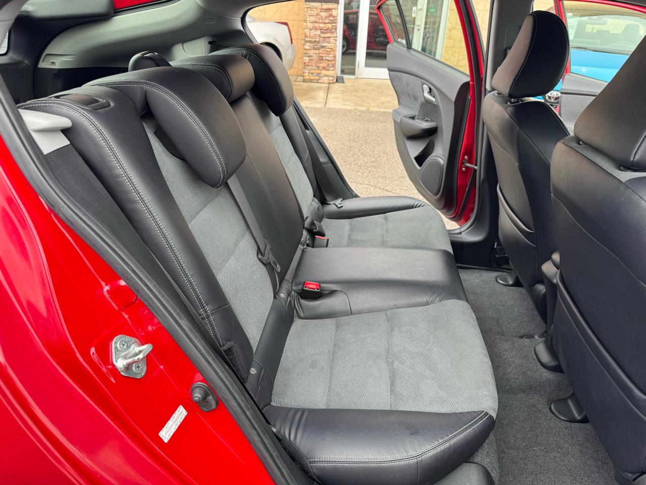 Honda Insight EX 4D Hatchback 2013