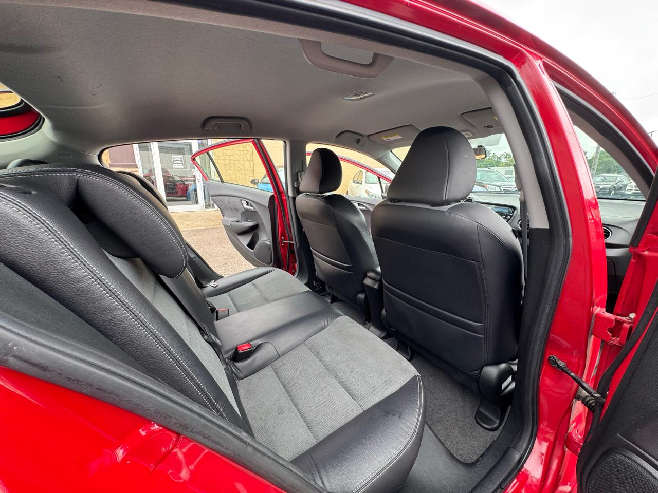 Honda Insight EX 4D Hatchback 2013
