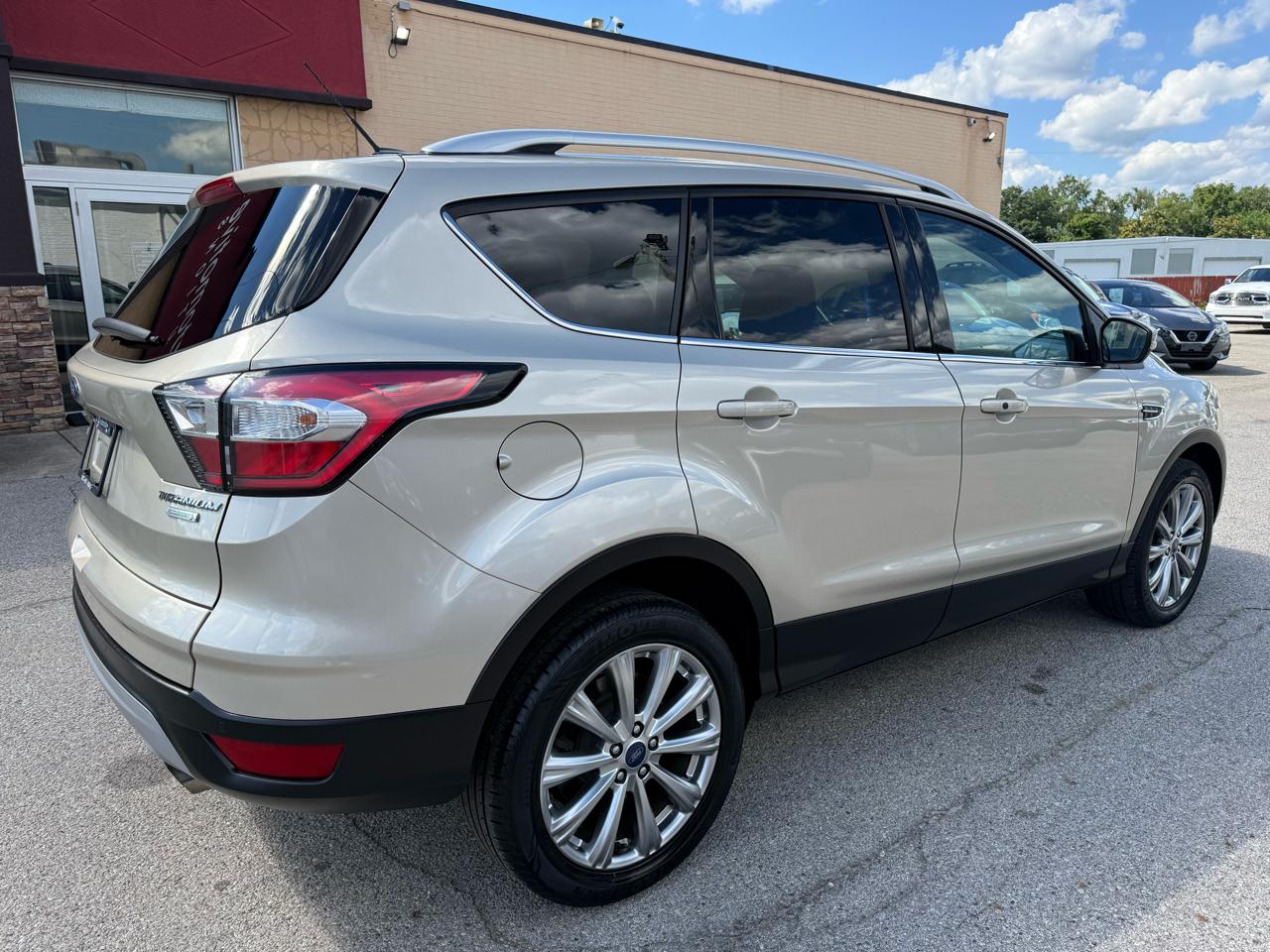 Ford Escape Titanium FWD 2017