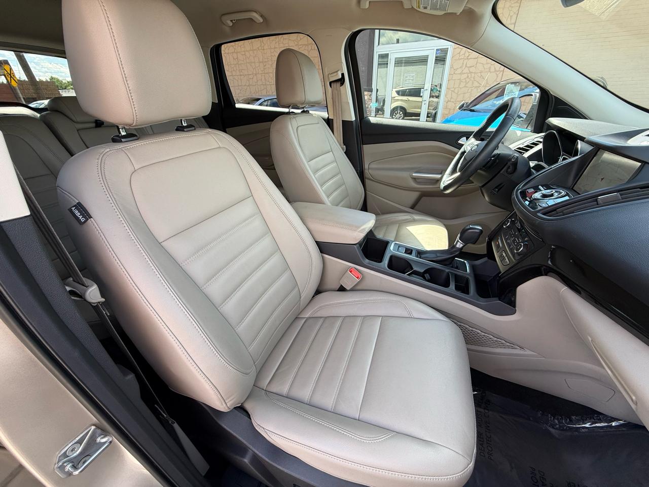 Ford Escape Titanium FWD 2017