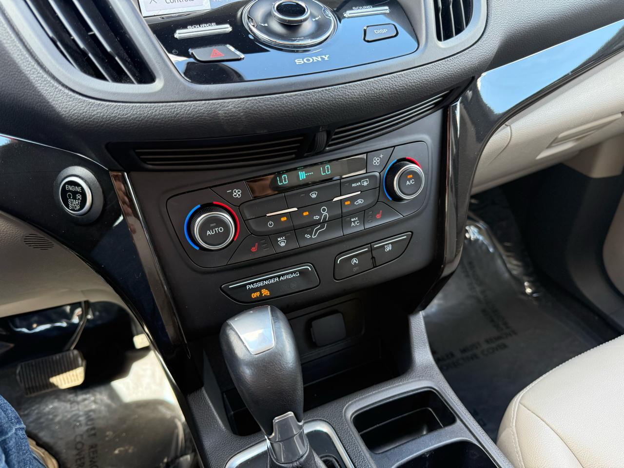 Ford Escape Titanium FWD 2017