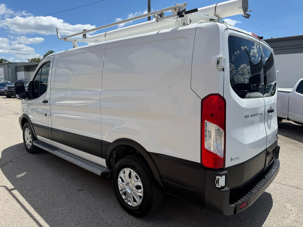 Ford Transit 250 Van Low Roof w/Sliding Pass. 130-in. WB 2019