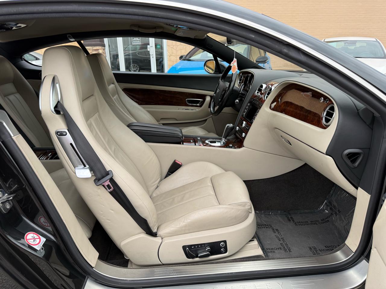 Bentley Continental GT Coupe 2005