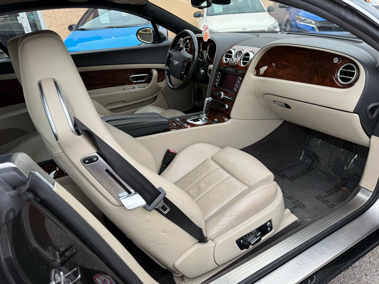 Bentley Continental GT Coupe 2005