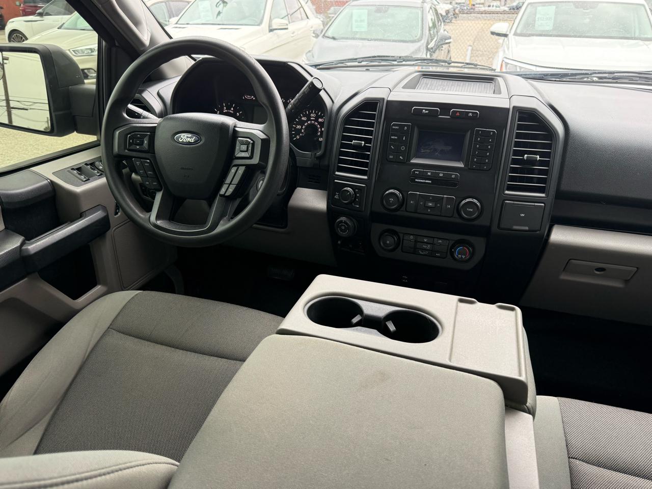 Ford F-150 XL SuperCrew 5.5-ft. Bed 4WD 2019