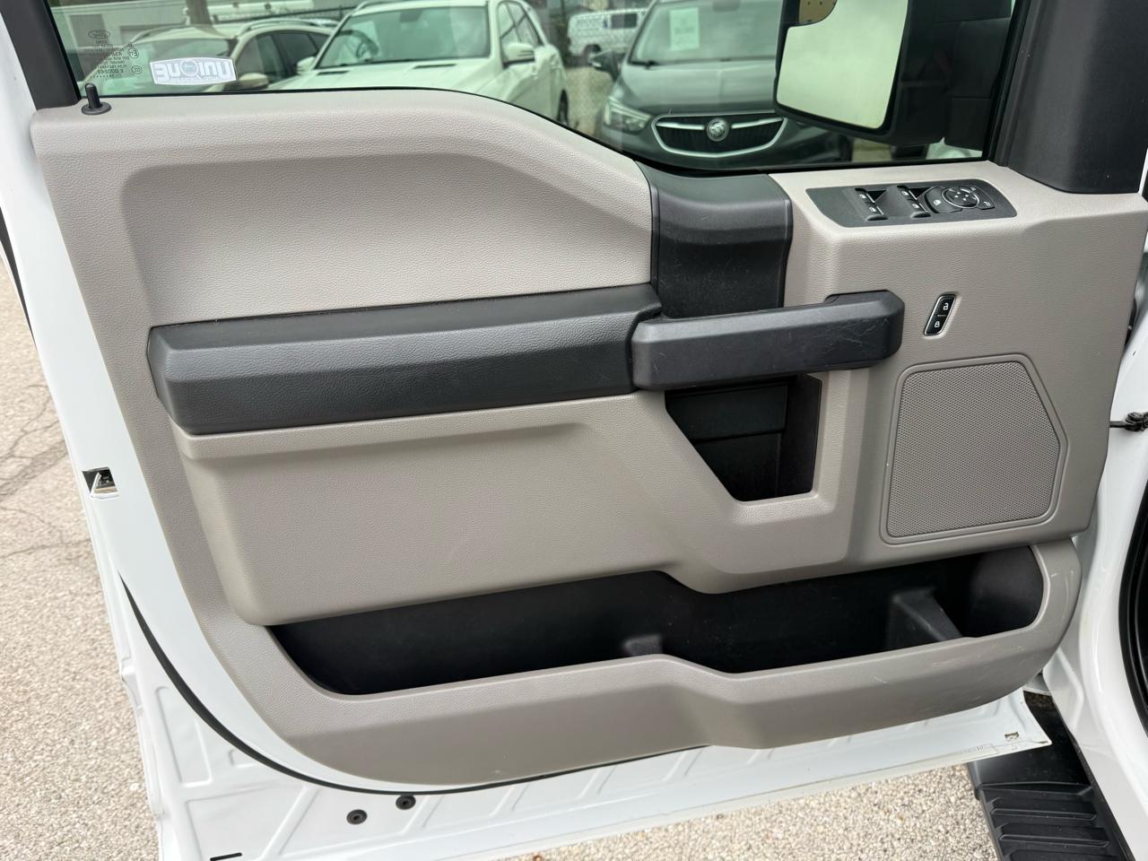Ford F-150 XL SuperCrew 5.5-ft. Bed 4WD 2019
