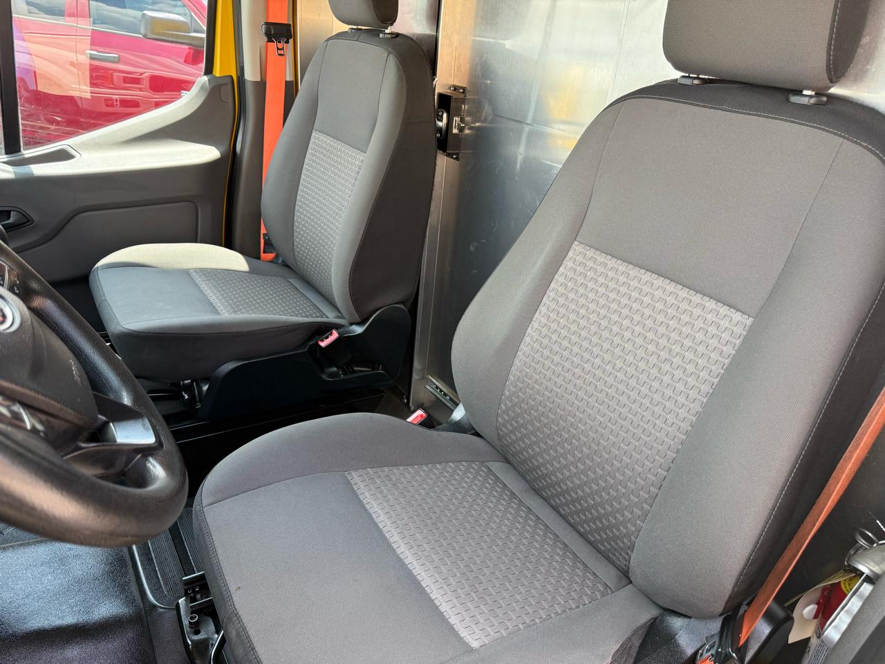 Ford Transit 250 Van High Roof w/Sliding Pass. 148-in. WB EL 2022