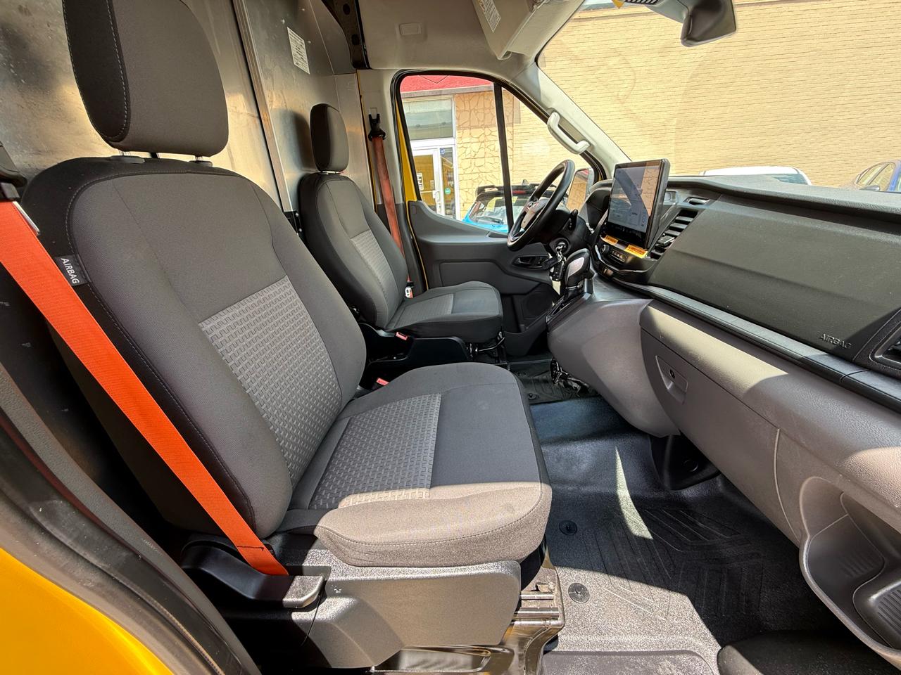 Ford Transit 250 Van High Roof w/Sliding Pass. 148-in. WB EL 2022