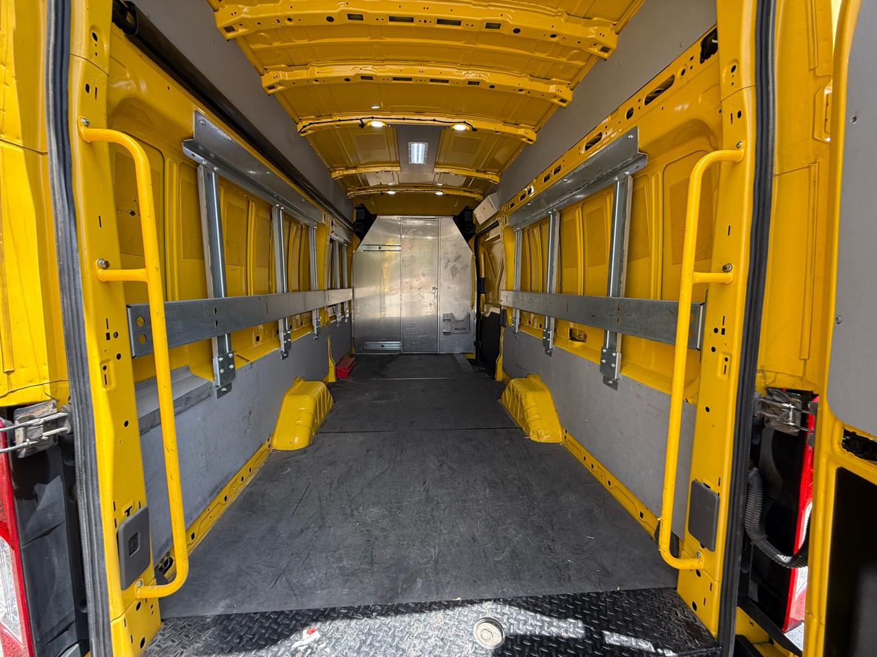 Ford Transit 250 Van High Roof w/Sliding Pass. 148-in. WB EL 2022