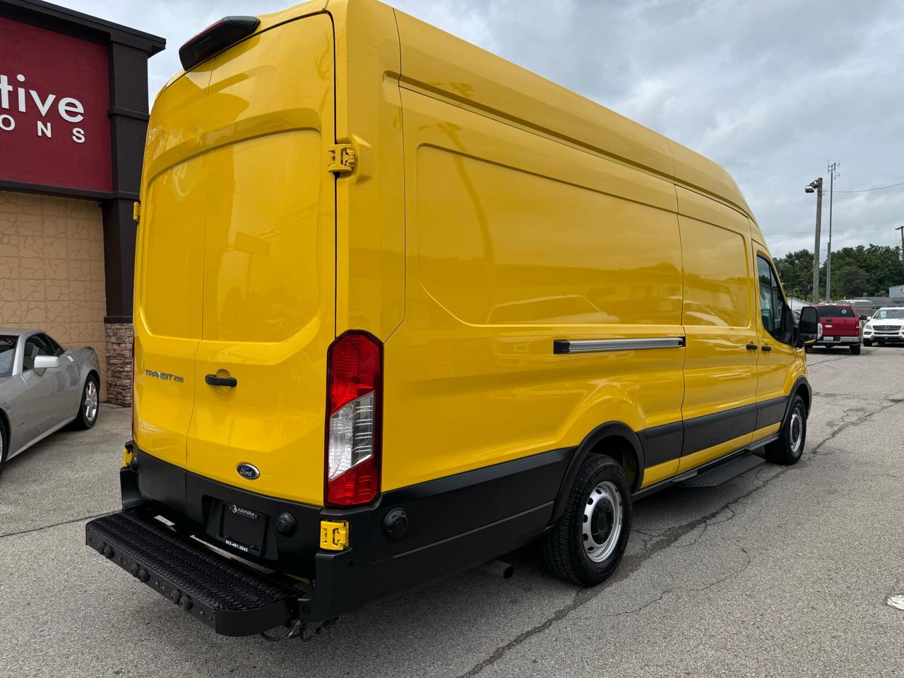 Ford Transit 250 Van High Roof w/Sliding Pass. 148-in. WB EL 2022