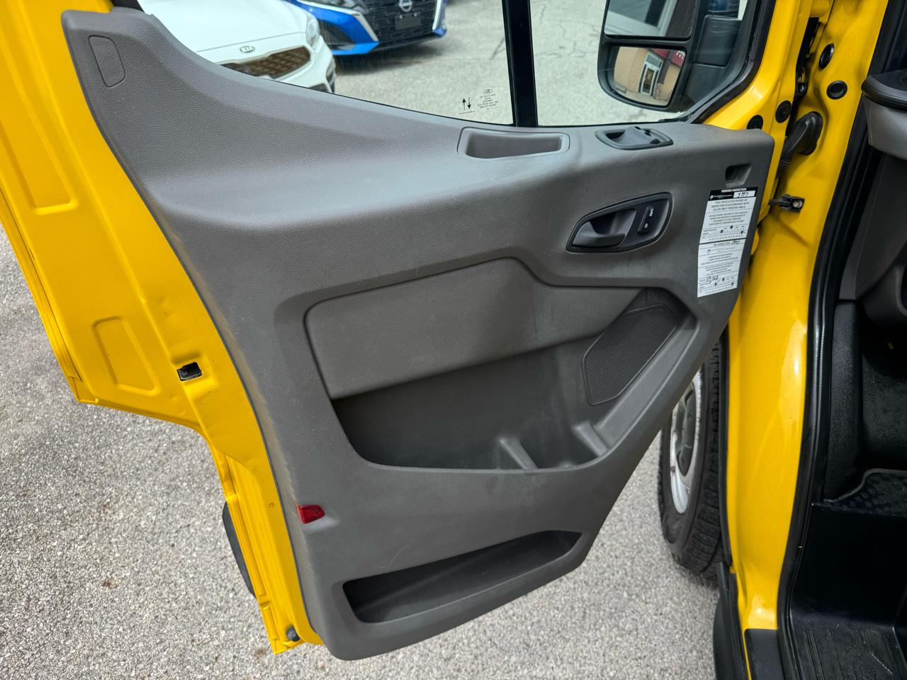 Ford Transit 250 Van High Roof w/Sliding Pass. 148-in. WB EL 2022