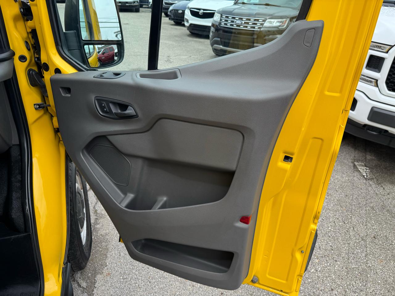 Ford Transit 250 Van High Roof w/Sliding Pass. 148-in. WB EL 2022