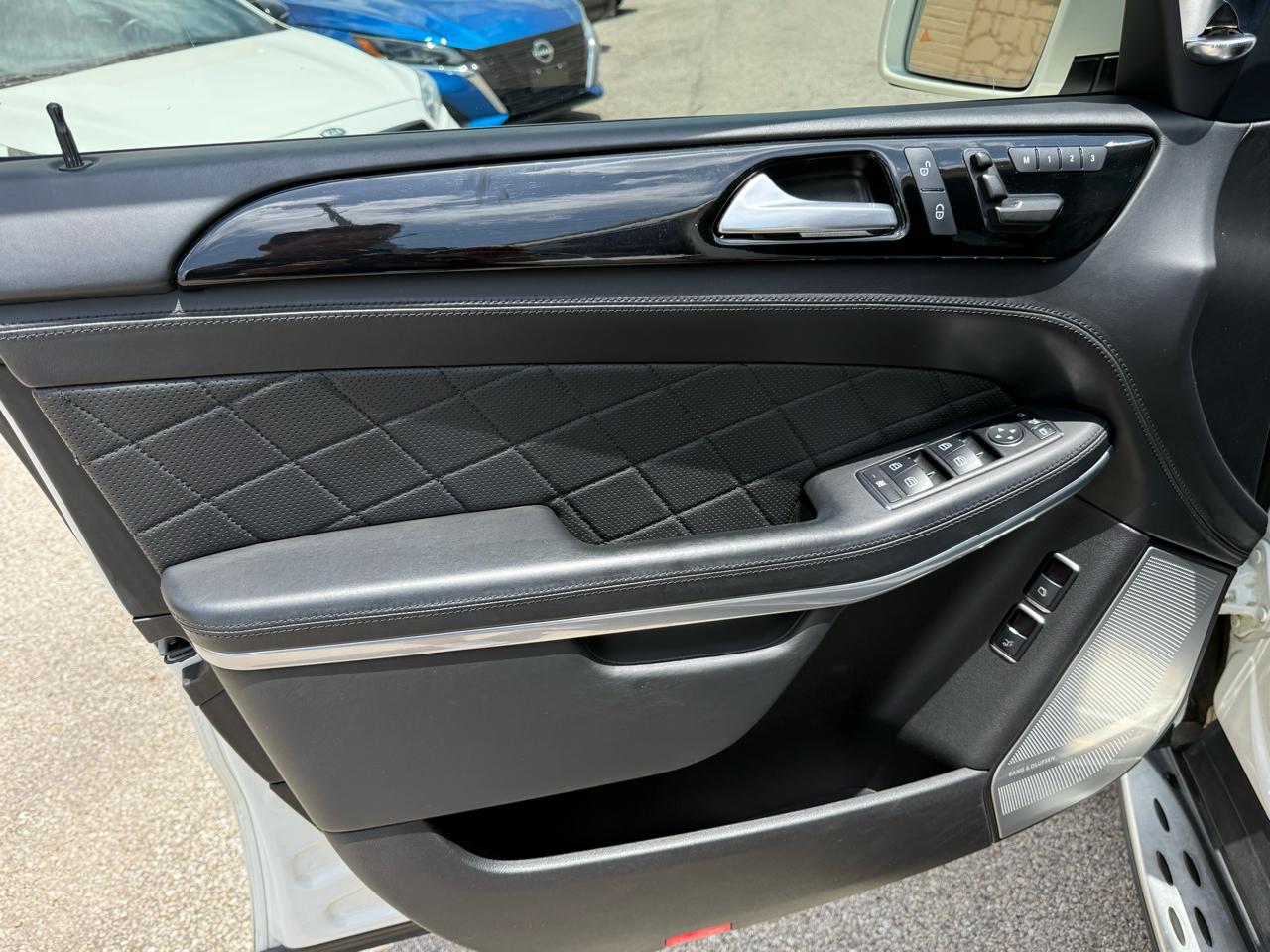 Mercedes-Benz GL-Class GL550 4MATIC 2013