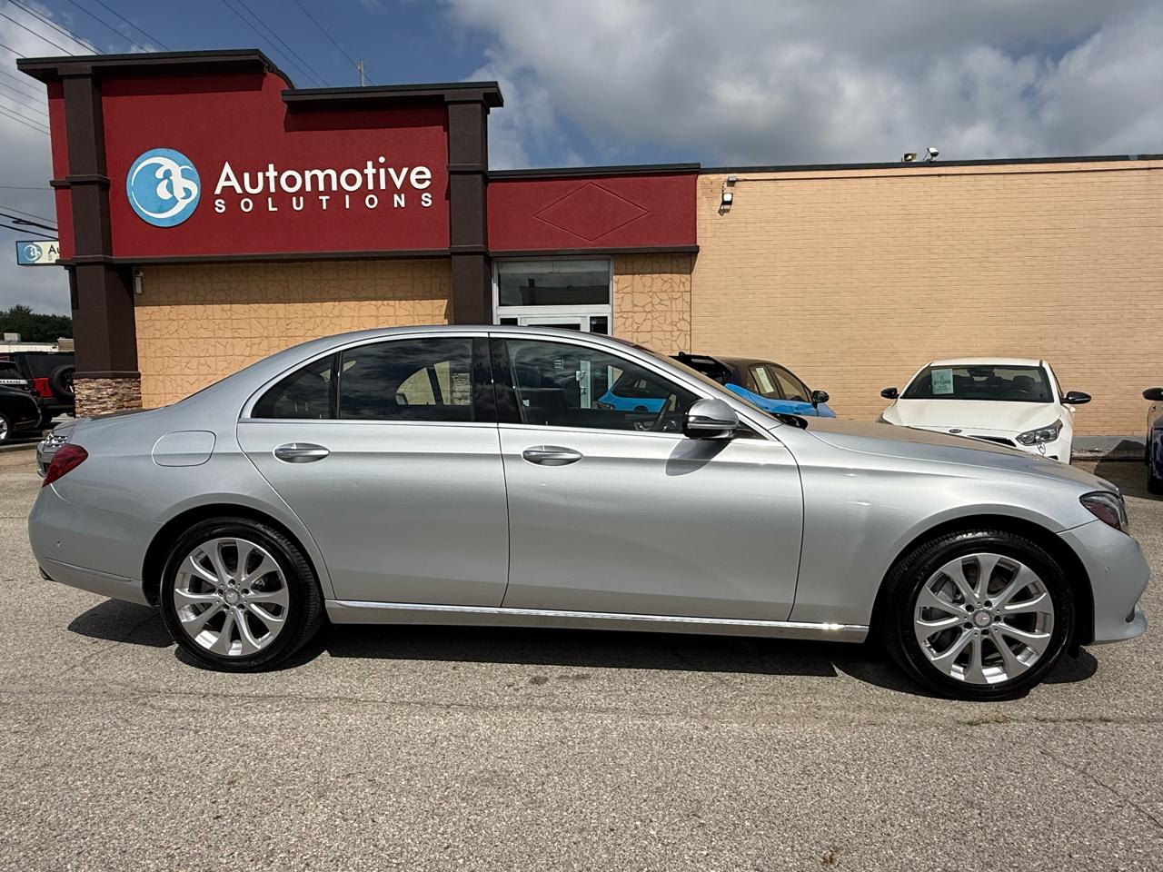 Mercedes-Benz E-Class E300 Luxury 4MATIC Sedan 2017