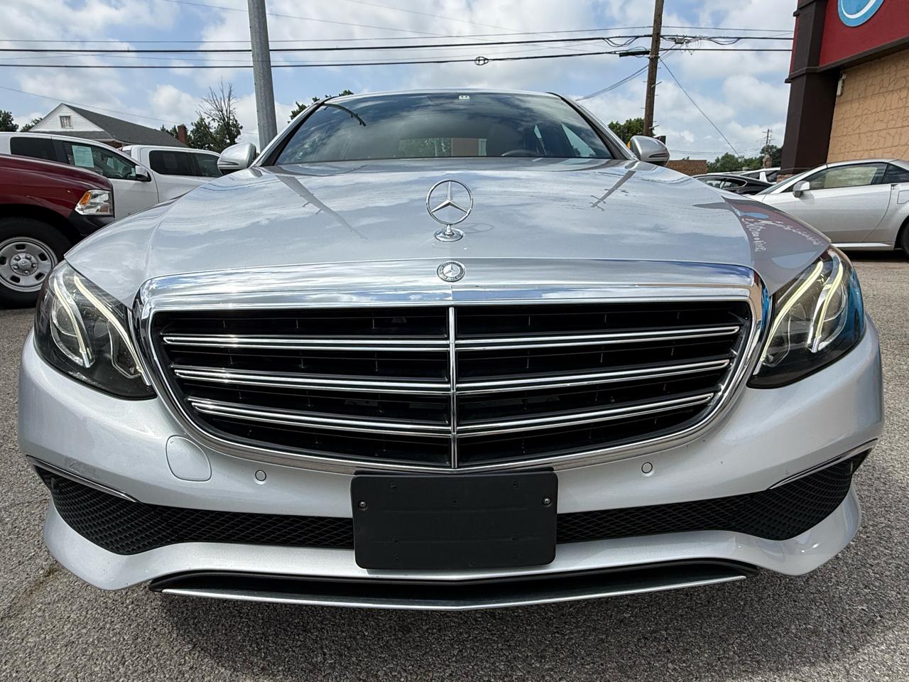Mercedes-Benz E-Class E300 Luxury 4MATIC Sedan 2017