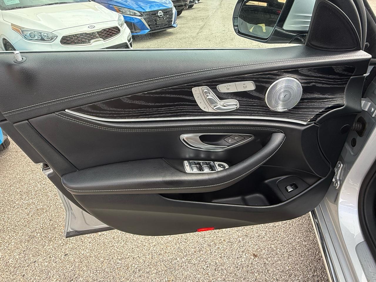 Mercedes-Benz E-Class E300 Luxury 4MATIC Sedan 2017