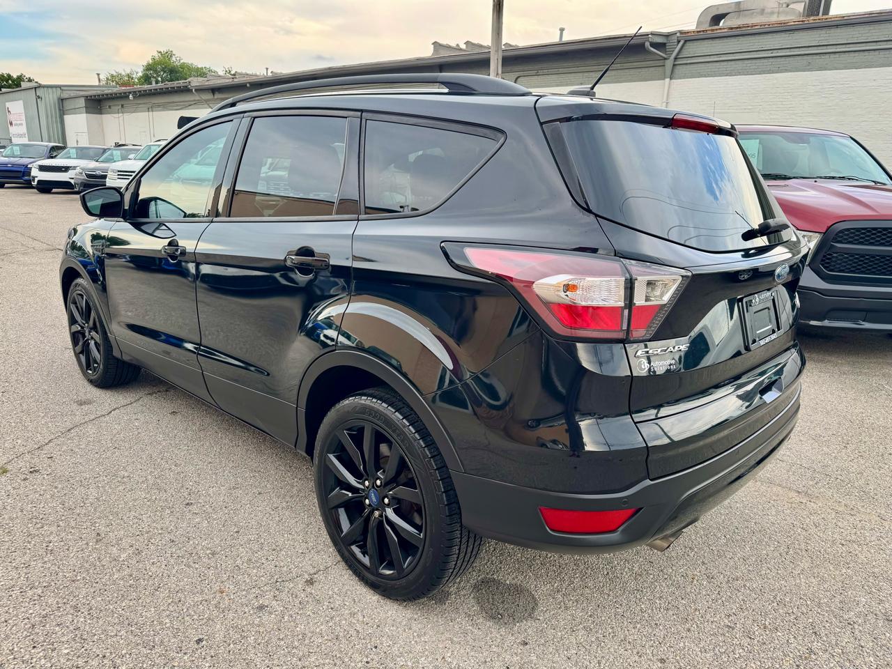 Ford Escape Titanium FWD 2017