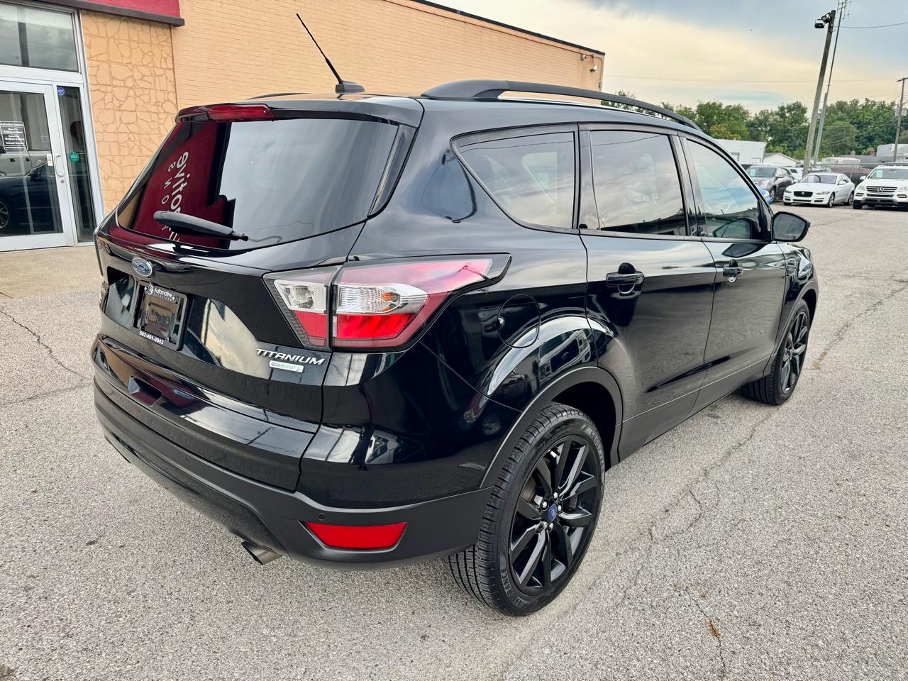Ford Escape Titanium FWD 2017