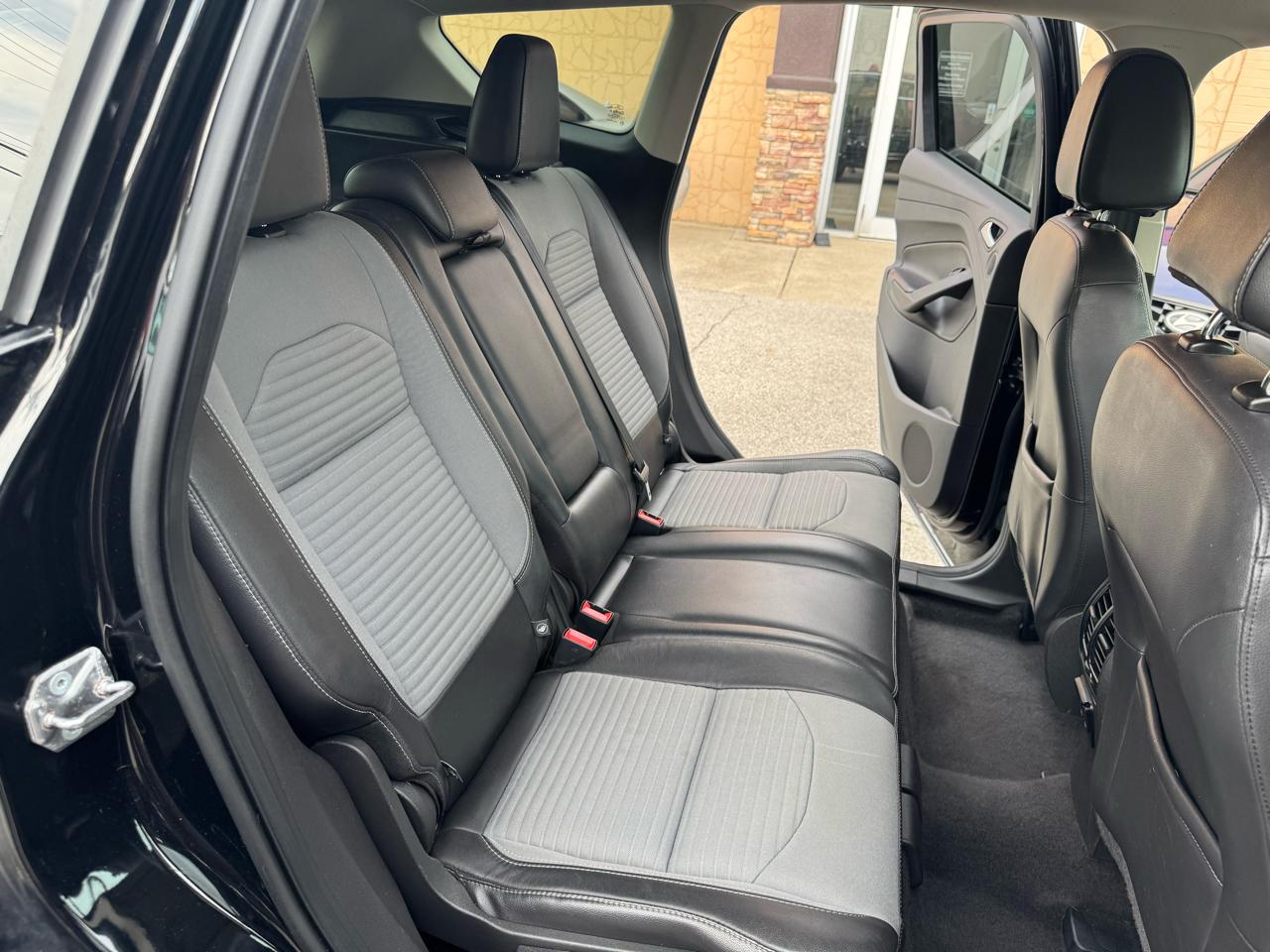 Ford Escape Titanium FWD 2017
