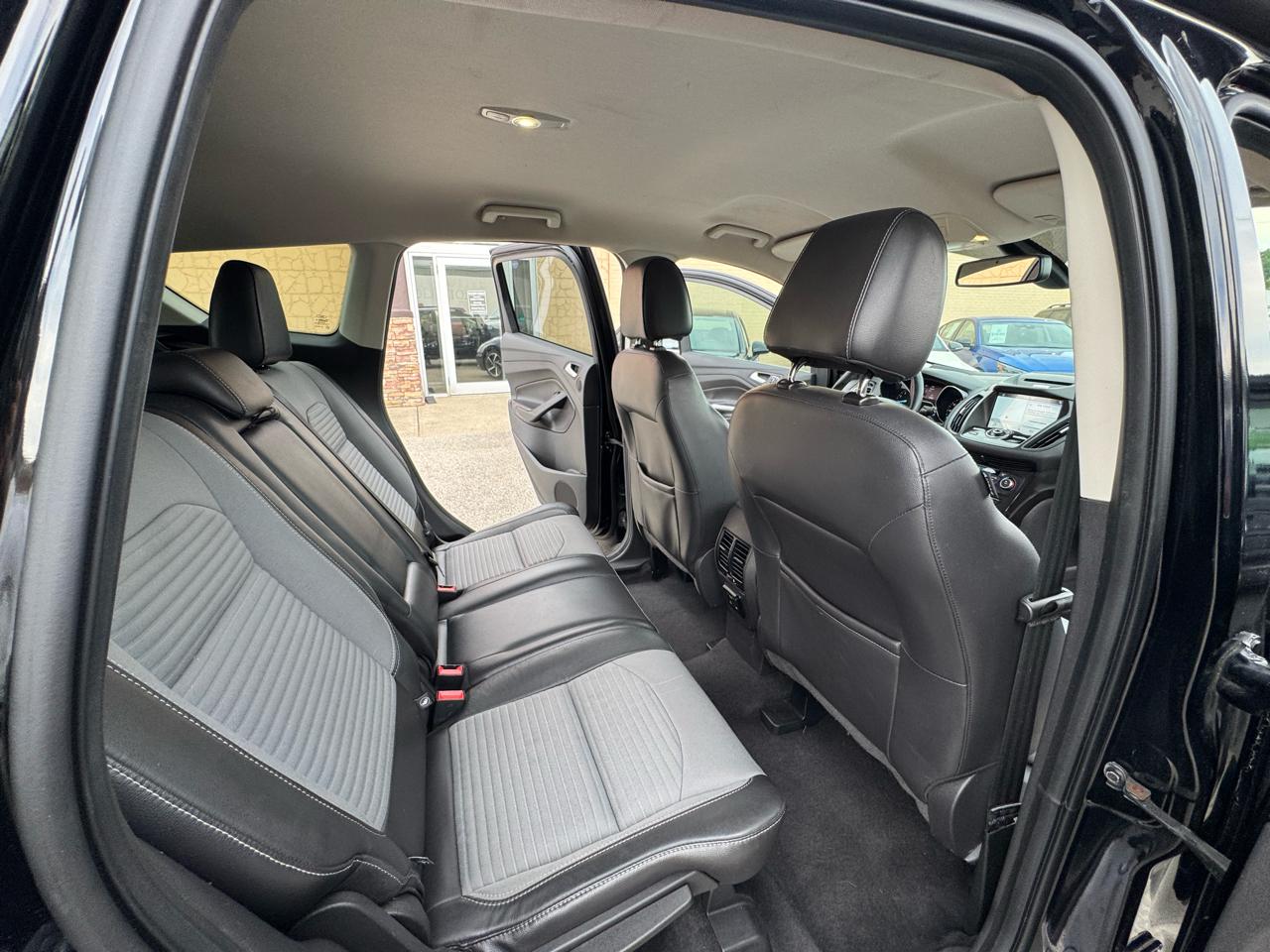 Ford Escape Titanium FWD 2017