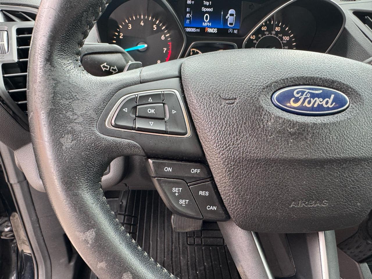 Ford Escape Titanium FWD 2017