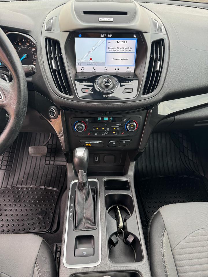 Ford Escape Titanium FWD 2017