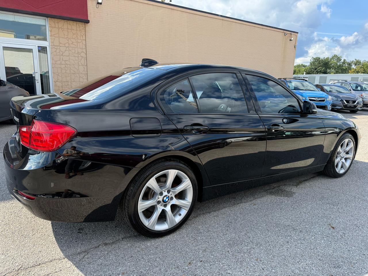 BMW 3-Series 320i Sedan 2015