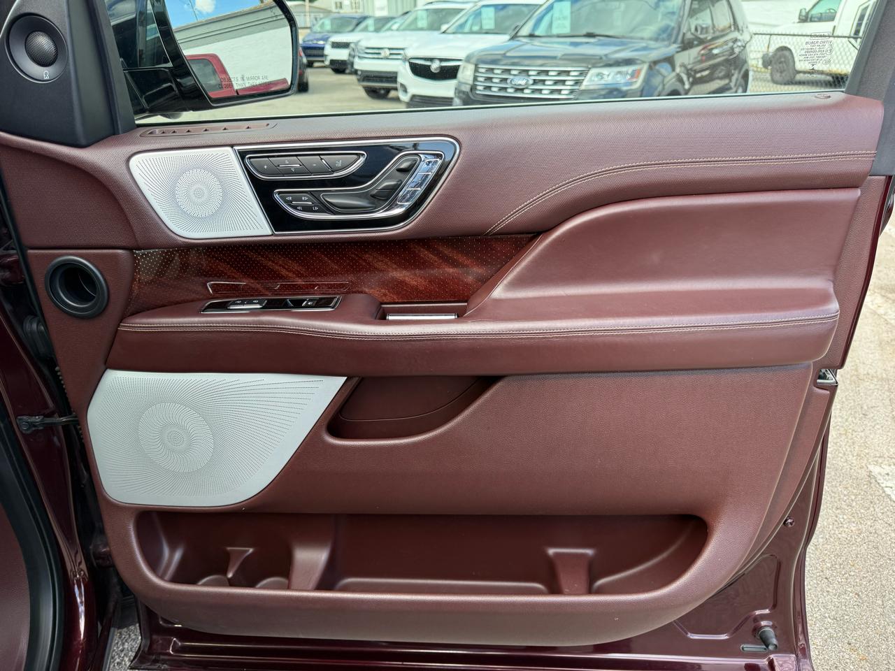 Lincoln Navigator L Black Label 4WD 2018