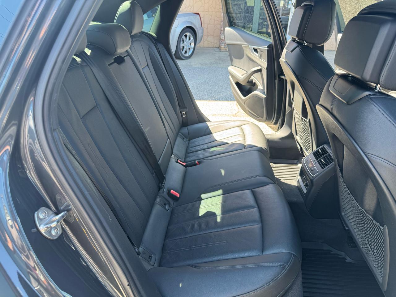 Audi A4 2.0 TFSI Premium Plus quattro 7A 2019