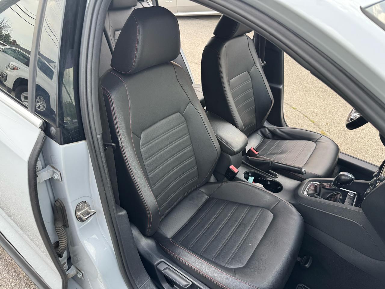 Volkswagen Jetta 2.0T GLI 6A 2017