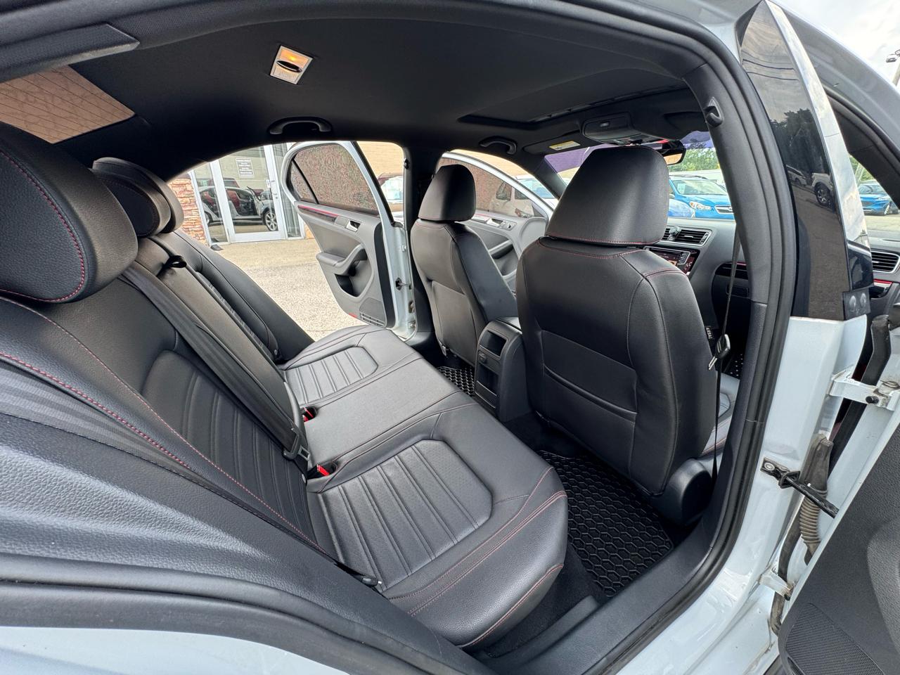 Volkswagen Jetta 2.0T GLI 6A 2017