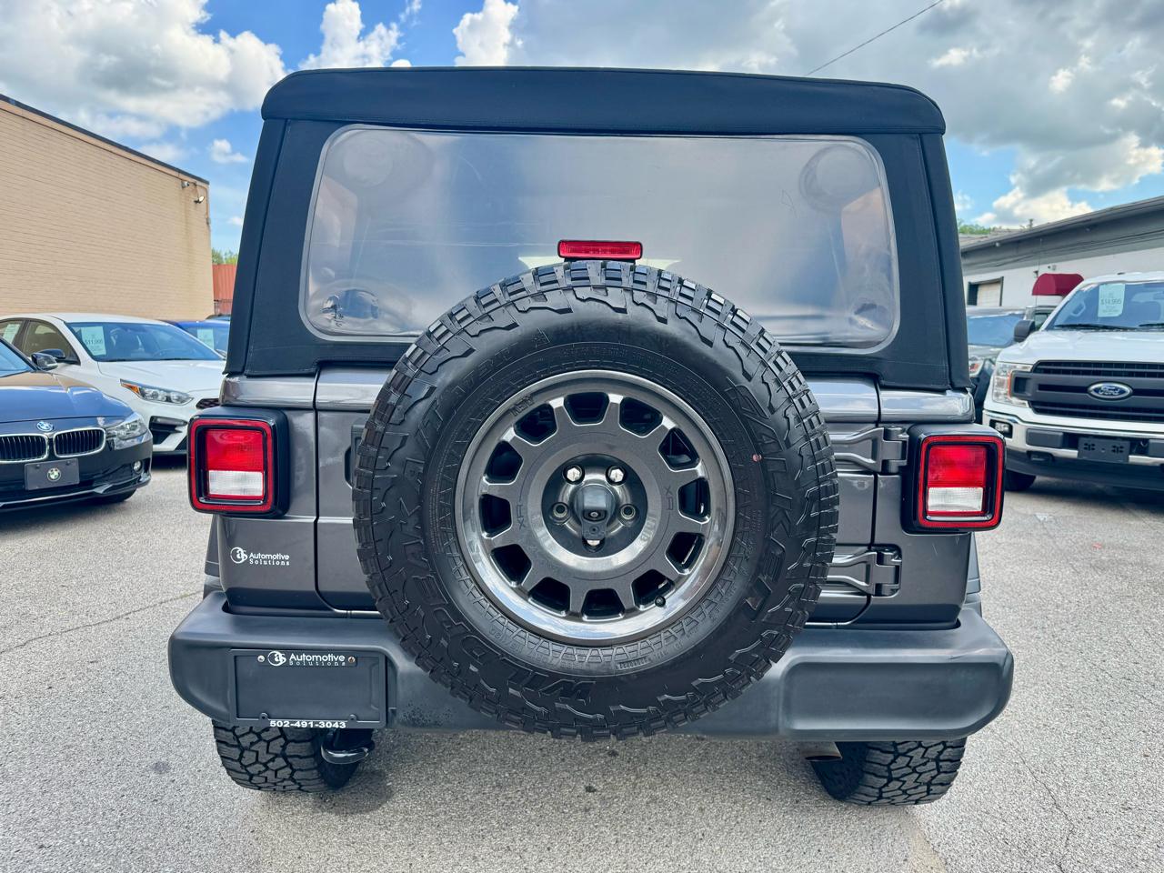 Jeep Wrangler Unlimited Sport 2019