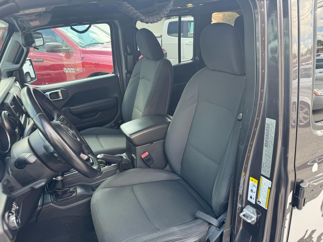Jeep Wrangler Unlimited Sport 2019
