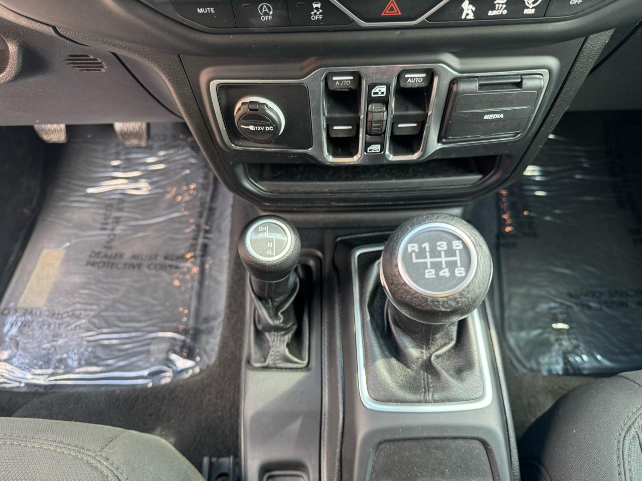 Jeep Wrangler Unlimited Sport 2019