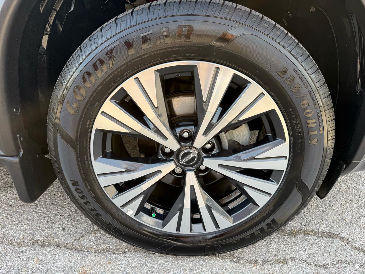 Nissan Rogue SV AWD 2022