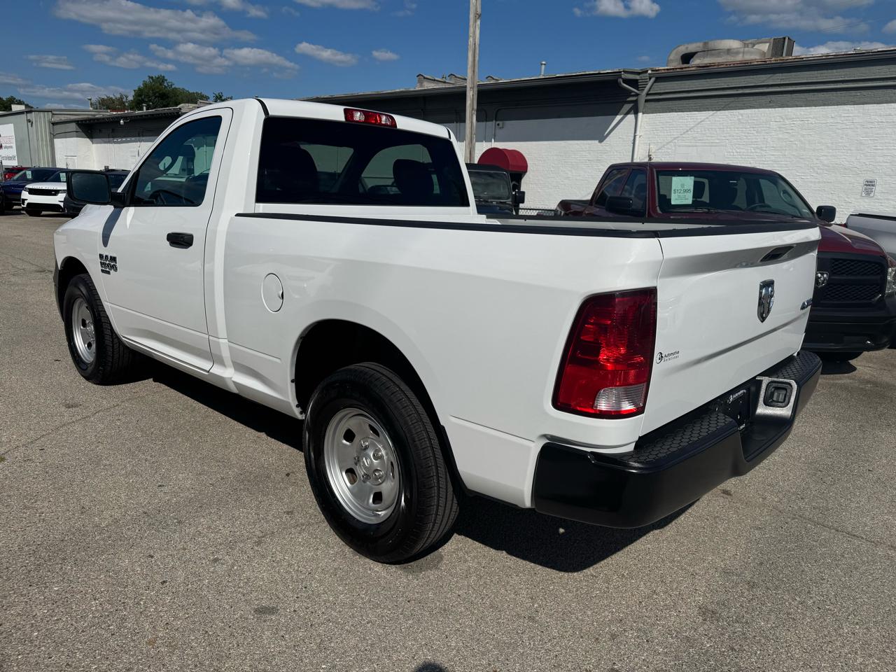 RAM 1500 Classic Tradesman Regular Cab SWB 4WD 2021