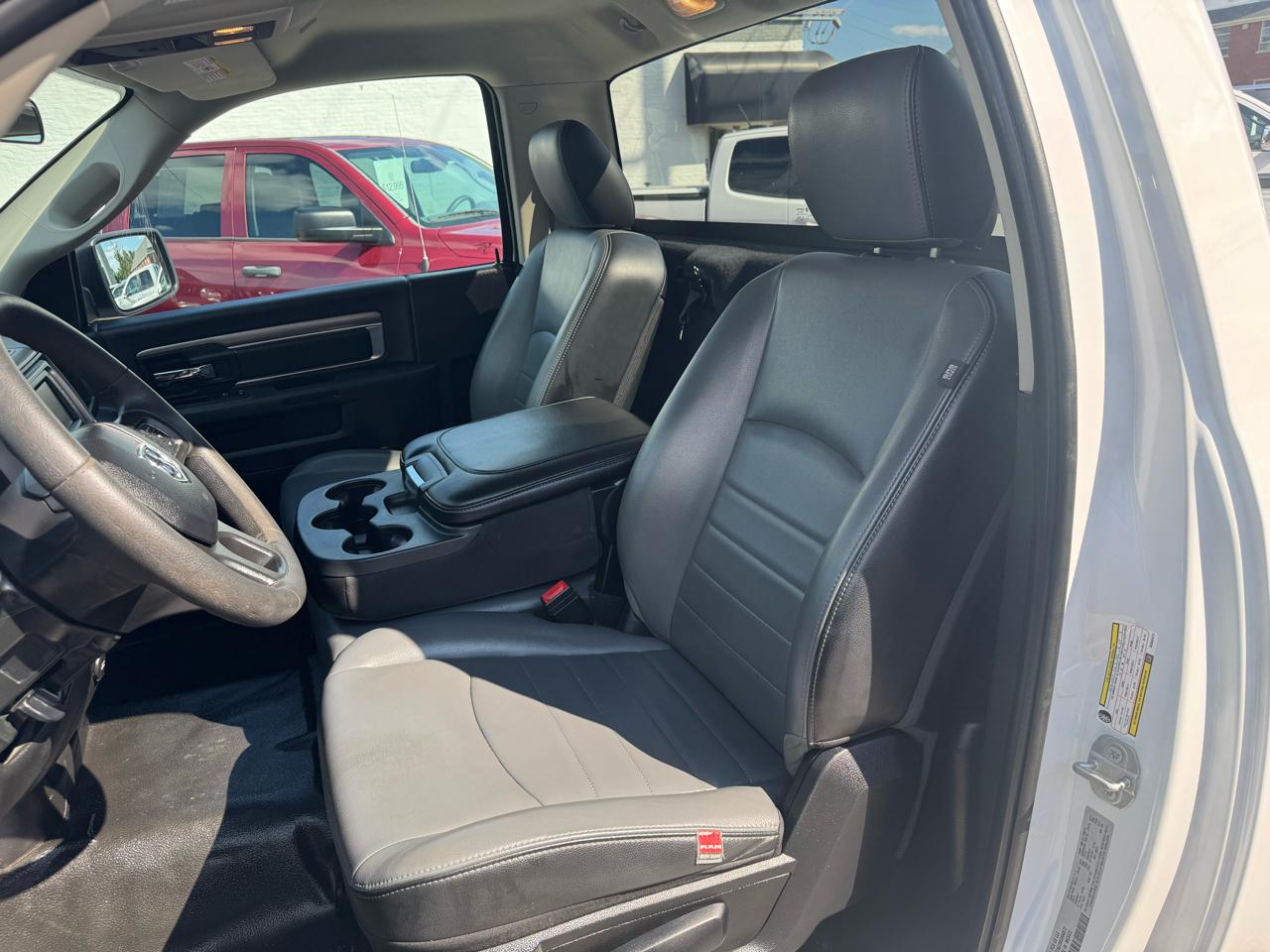 RAM 1500 Classic Tradesman Regular Cab SWB 4WD 2021