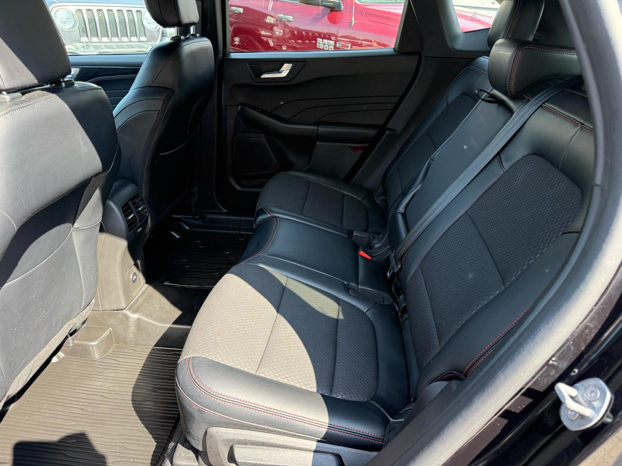 Ford Escape ST-Line Select  Hybrid AWD 2023