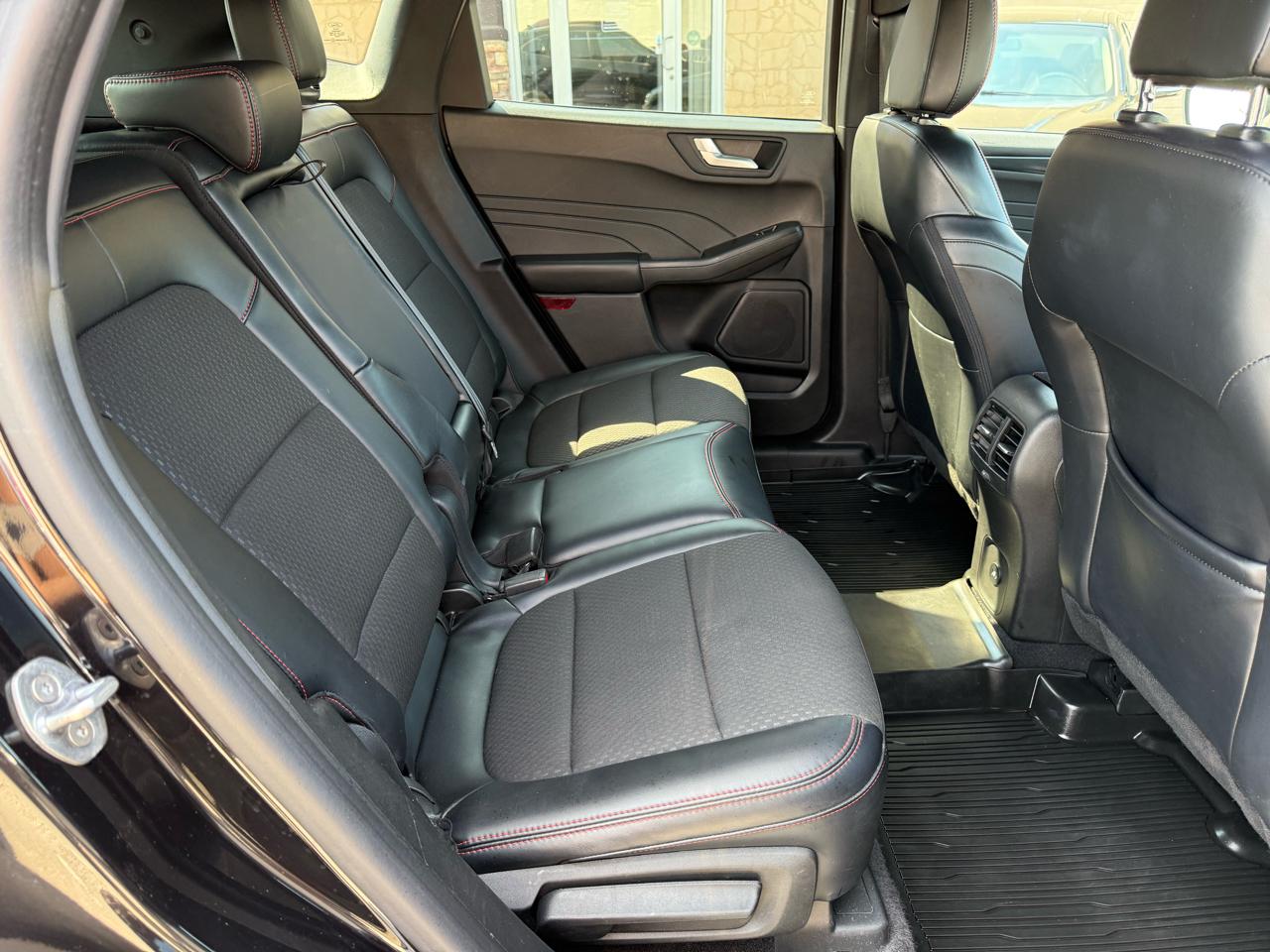 Ford Escape ST-Line Select  Hybrid AWD 2023