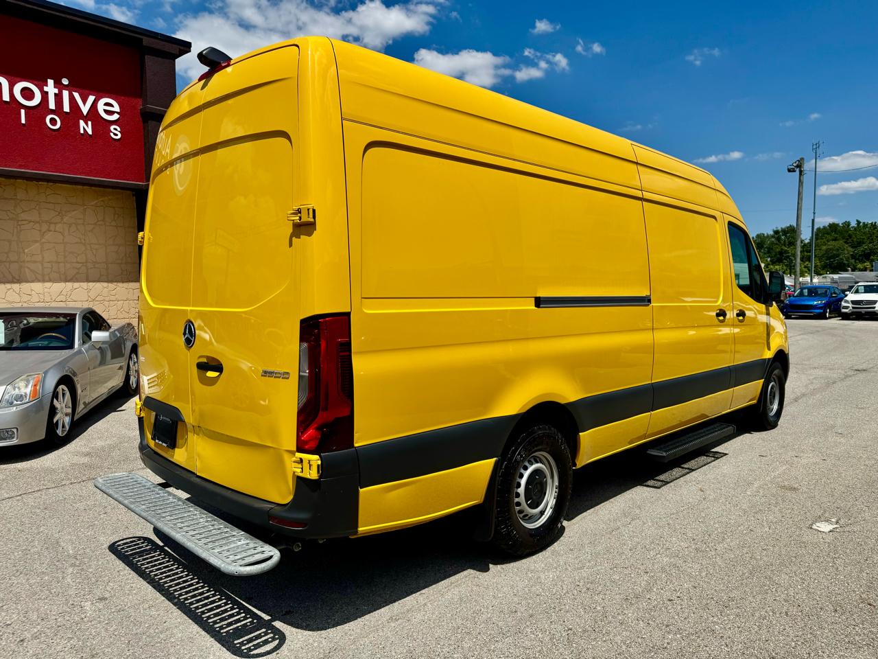 Mercedes-Benz Sprinter 2500 170-in. WB 2021