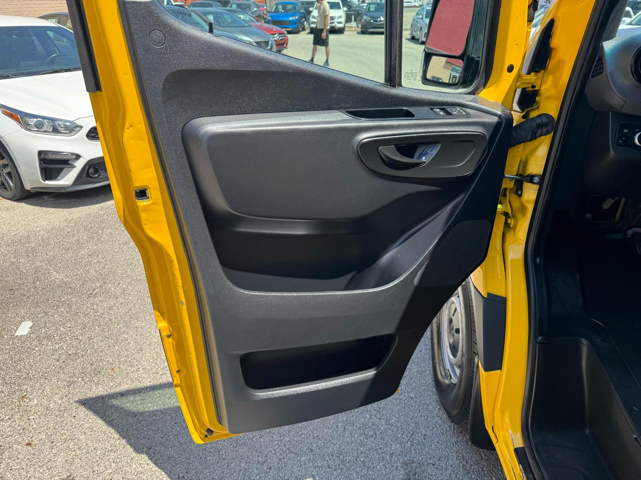 Mercedes-Benz Sprinter 2500 170-in. WB 2021