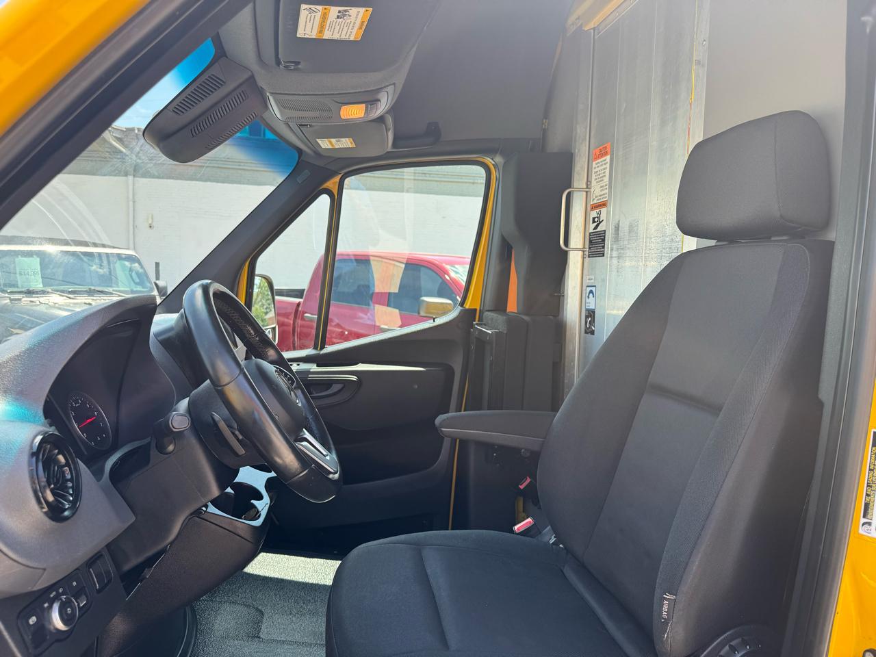 Mercedes-Benz Sprinter 2500 170-in. WB 2021