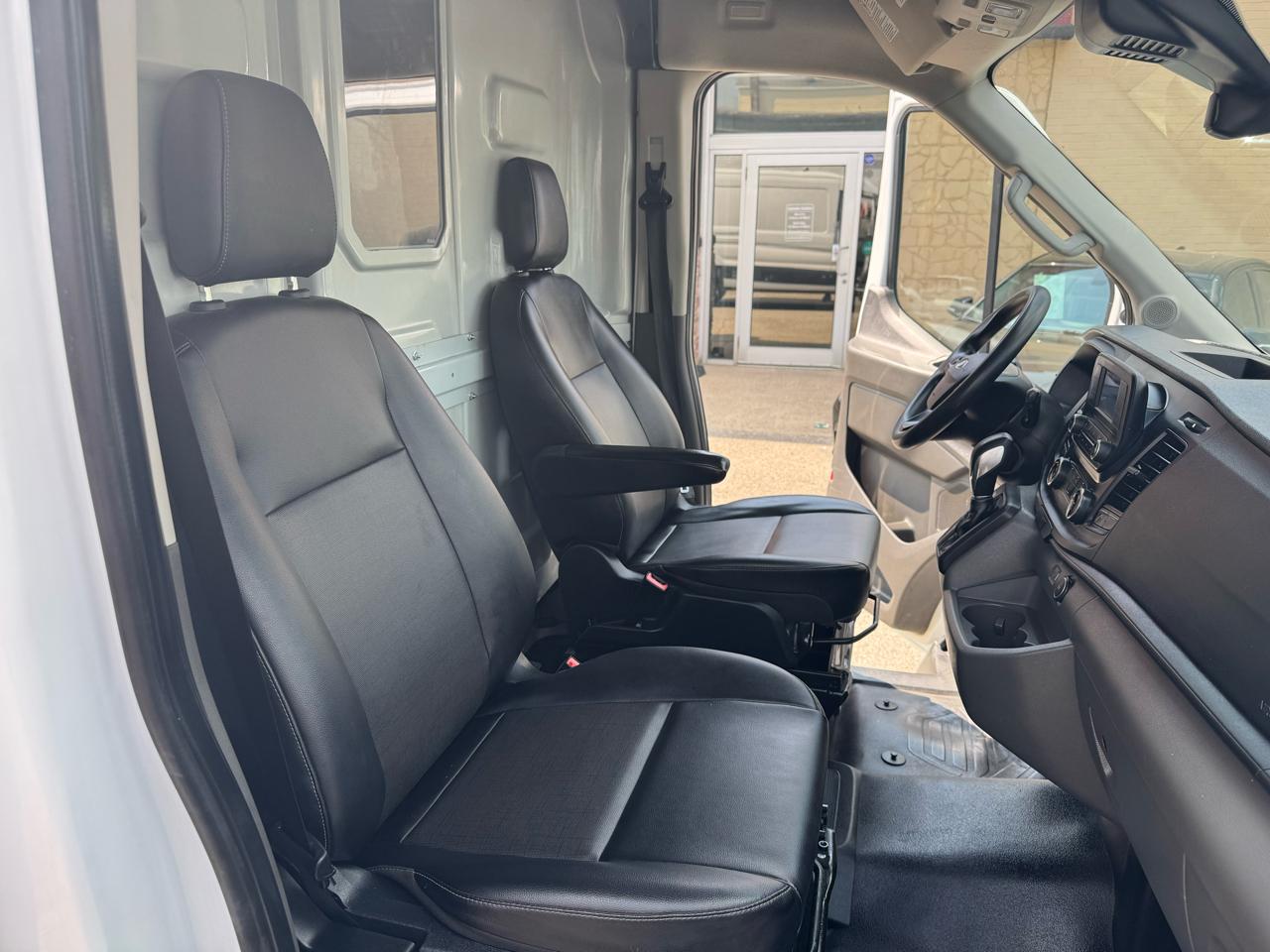 Ford Transit 350 Van Med. Roof w/Sliding Pass. 148-in. WB 2022