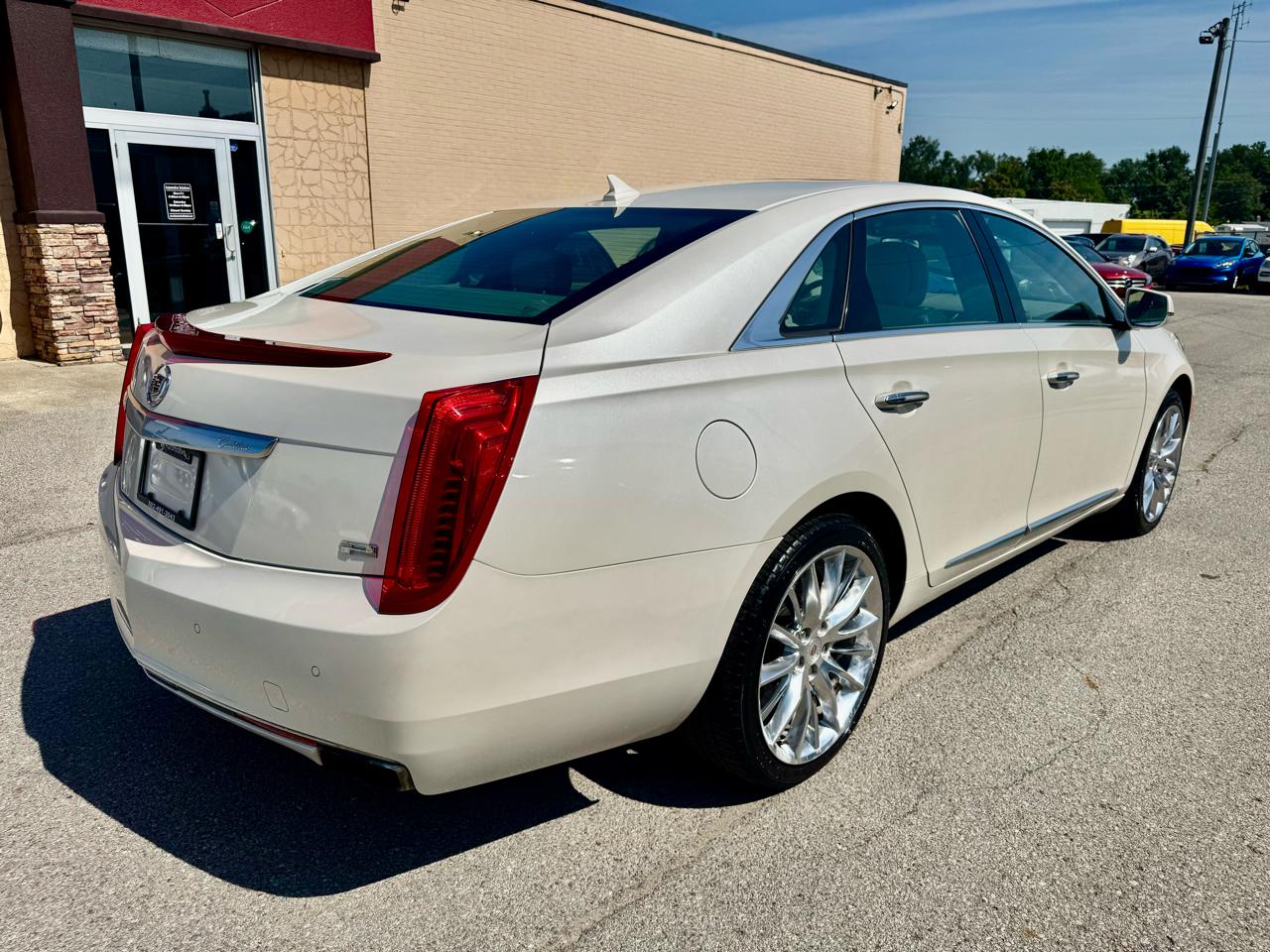 Cadillac XTS Platinum 2013